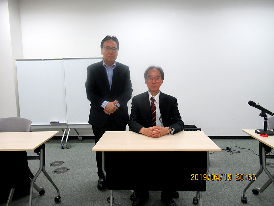 石川代表と仲谷弁護士